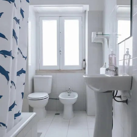 Проживание в семье Aquilla Family 304 *