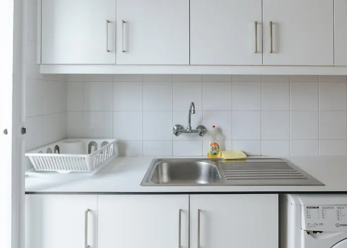 Aquilla Family 304 * Лісабон