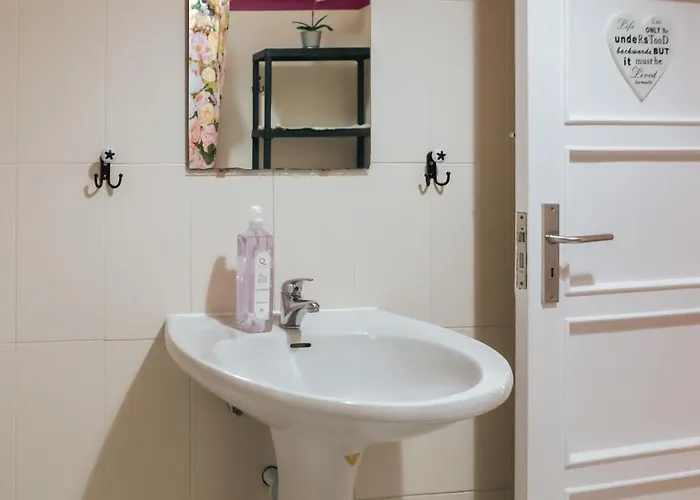 Aquilla Family 304 Лісабон