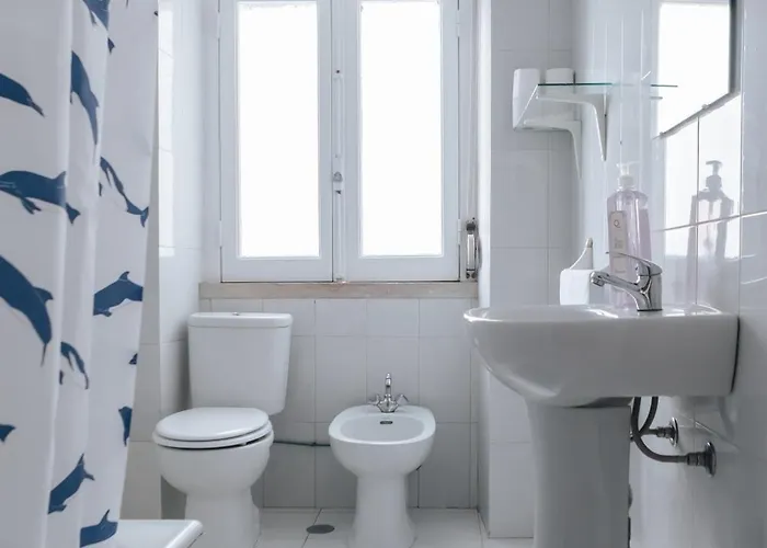 Проживання в сім'ї Aquilla Family 304 *