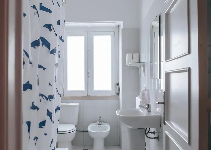 Aquilla Family 304 * Лісабон